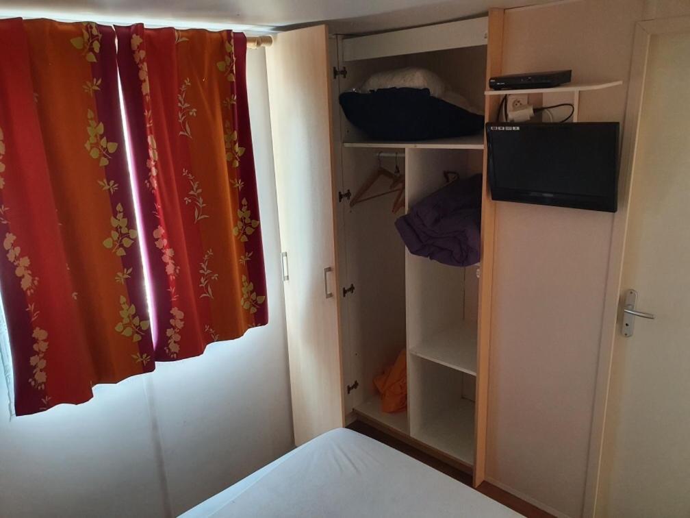 Mobil Home Avec Spacieuse Terrasse A Meschers Proche De Royan Kültér fotó